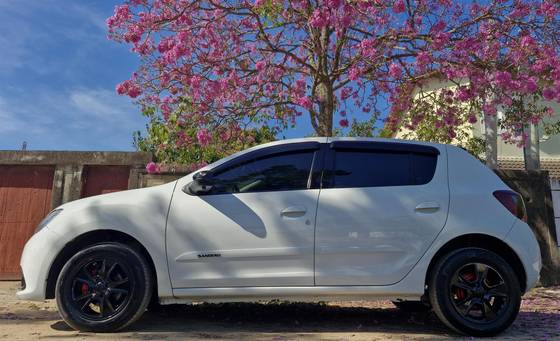 RENAULT SANDERO 1.6 DYNAMIQUE 8V FLEX 4P AUTOMATIZADO